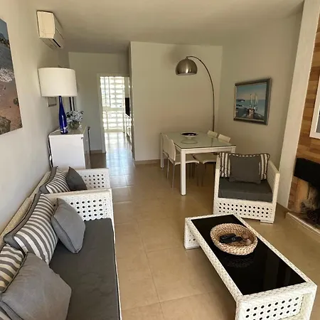 Apartamento Precioso Con Piscina Urbanización Playazul