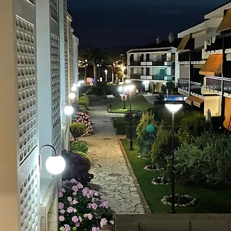 Precioso Con Piscina Urbanizacion Playazul *